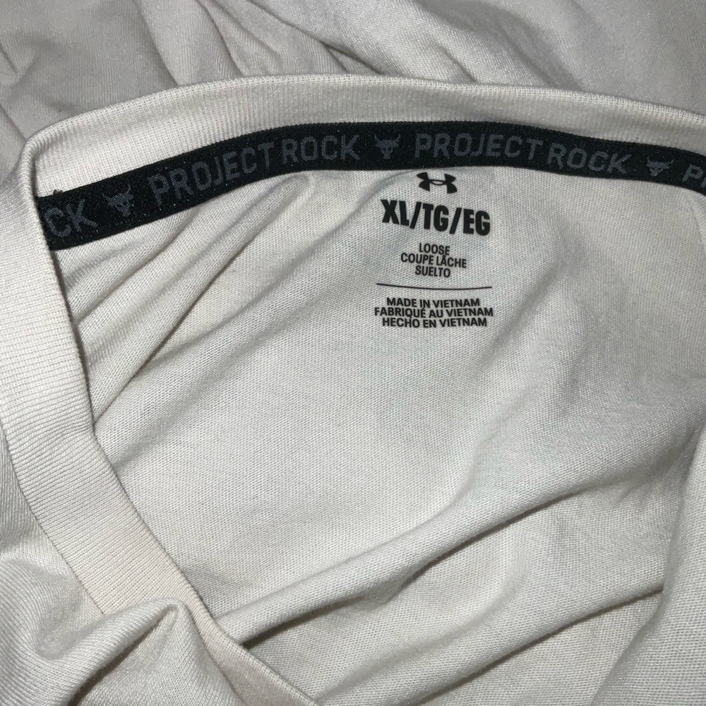 Mens pre own Under Armour project rock logo shirt size XL loose fit - Picture 2 of 3